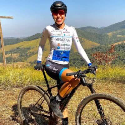 Bicicleta - Ana Polegatch - Grão